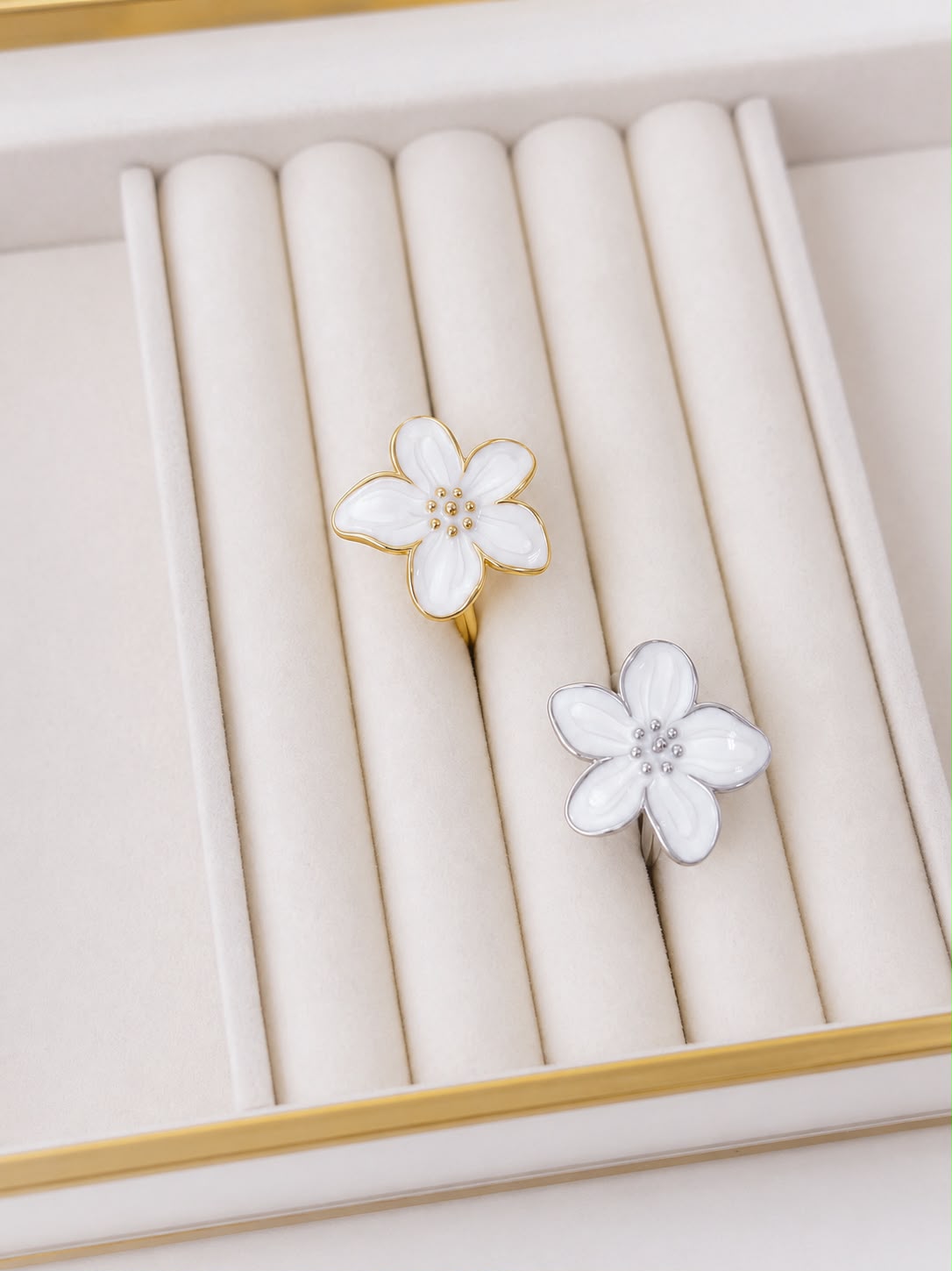 Anillo Lillie
