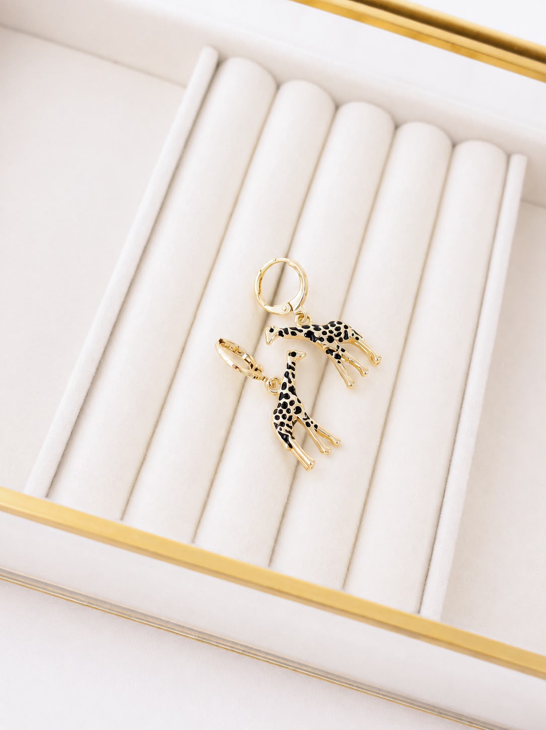Aretes karly
