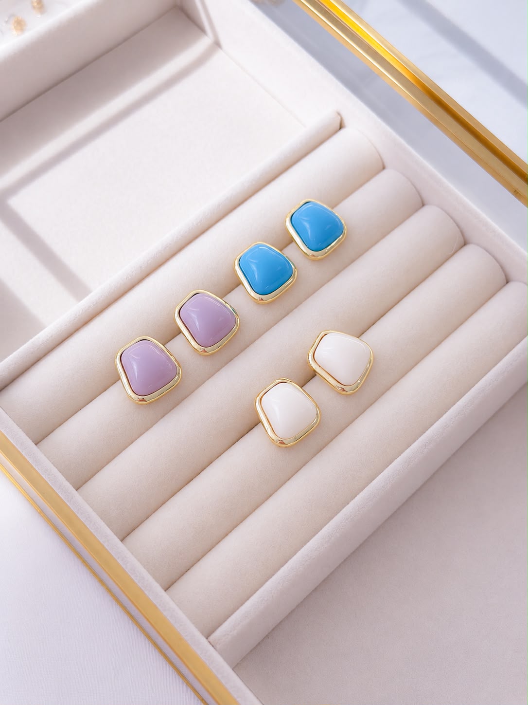 Aretes Raelyn