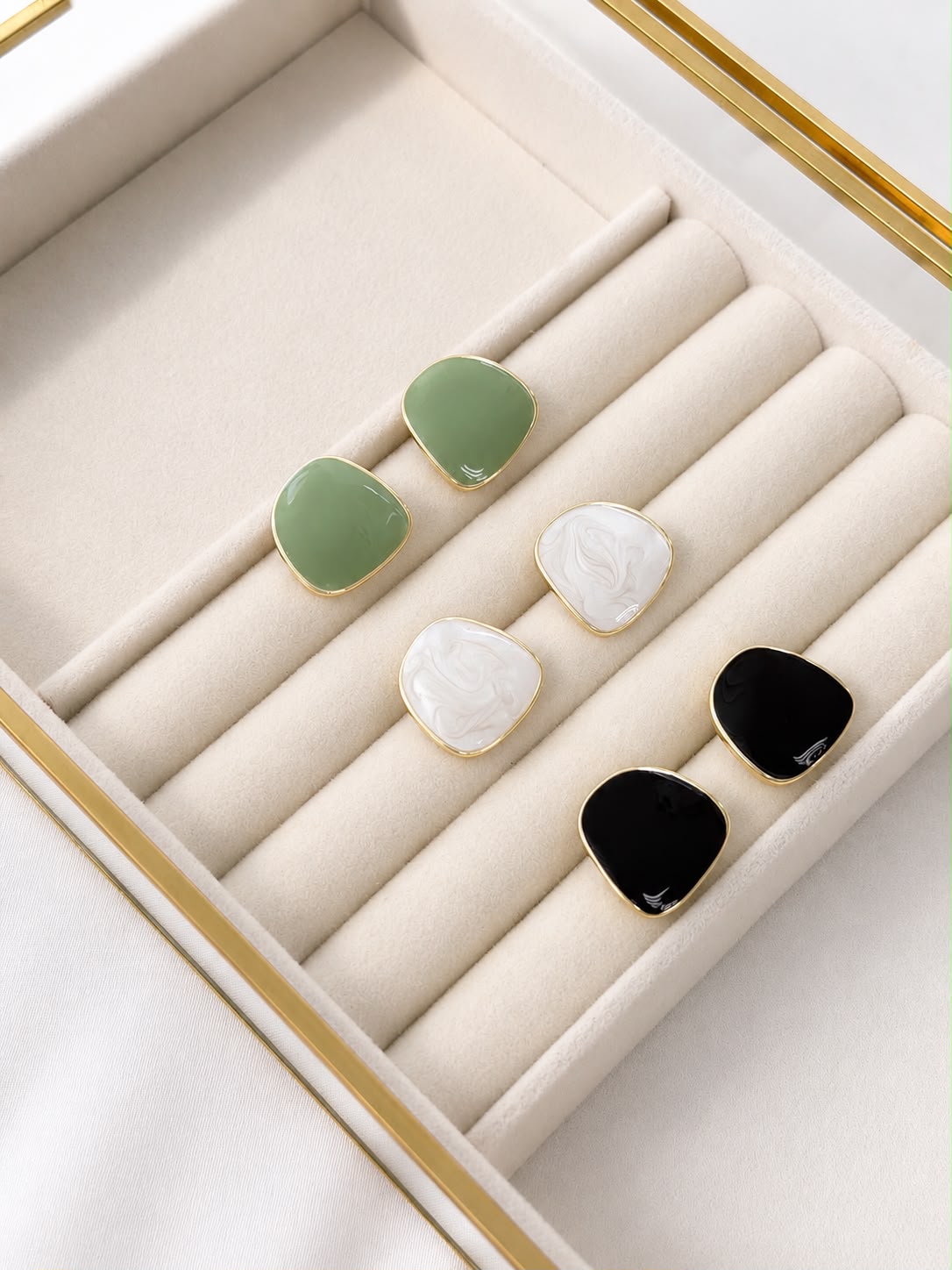 Aretes Kenia