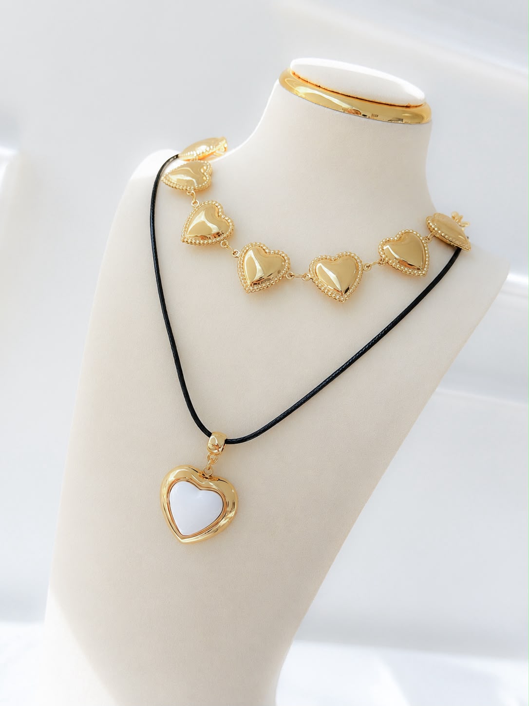 Collar Jania