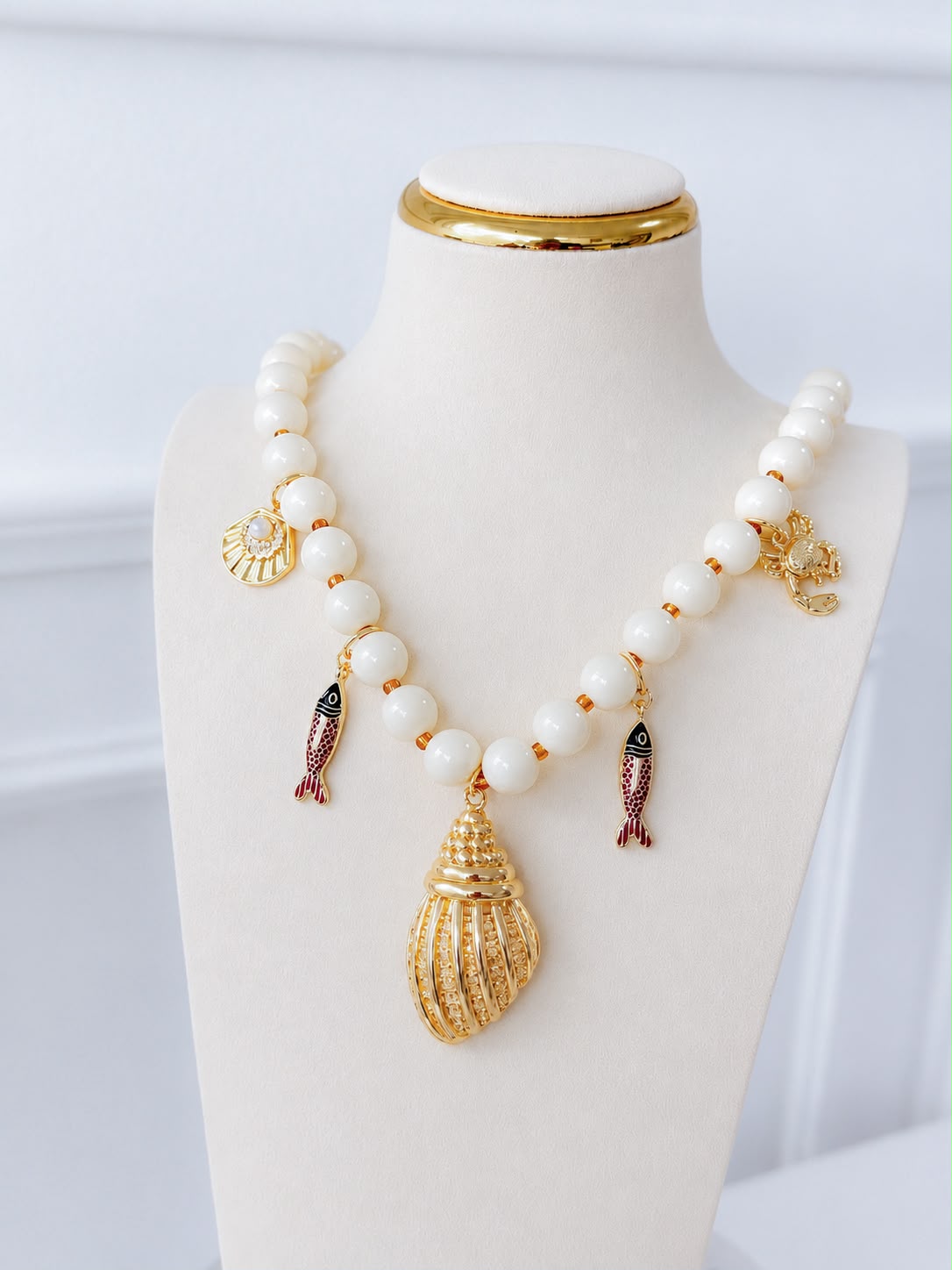 Collar Tiara