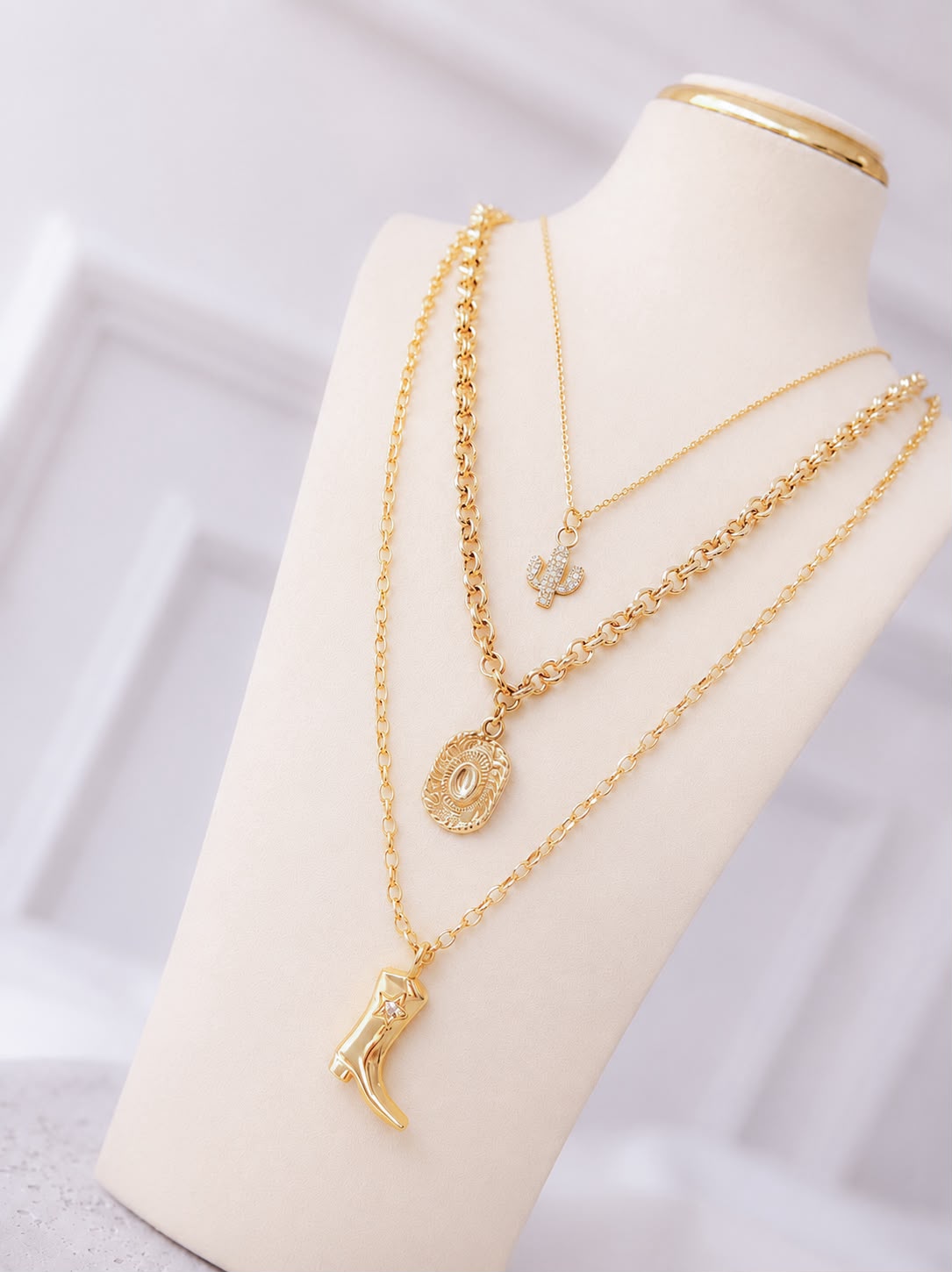 Collar Shara