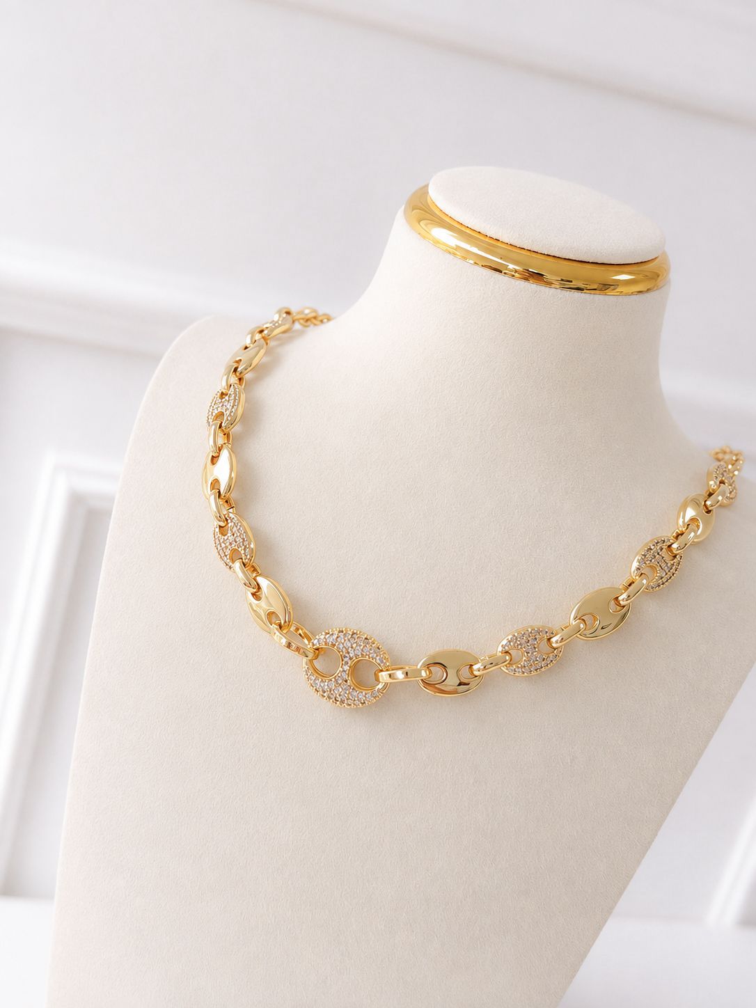 Collar Ganstelum