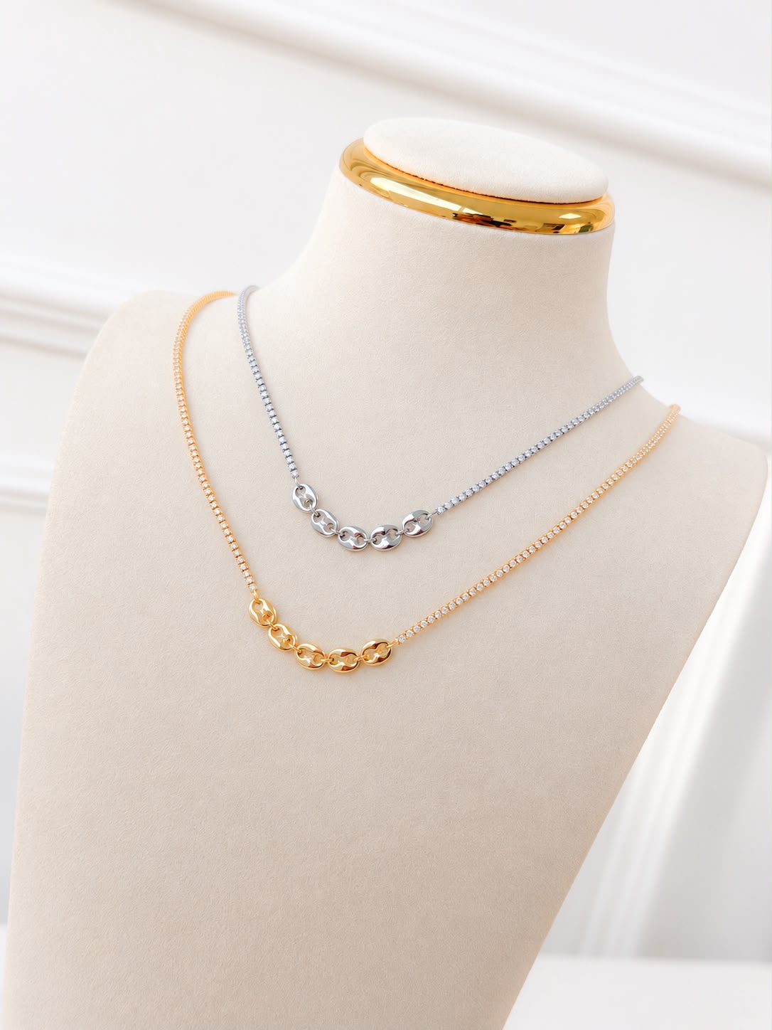 Collar Mariam