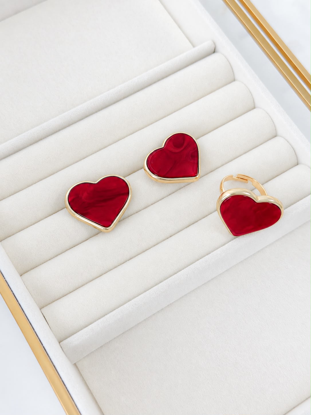 Aretes o Anillo Nathe