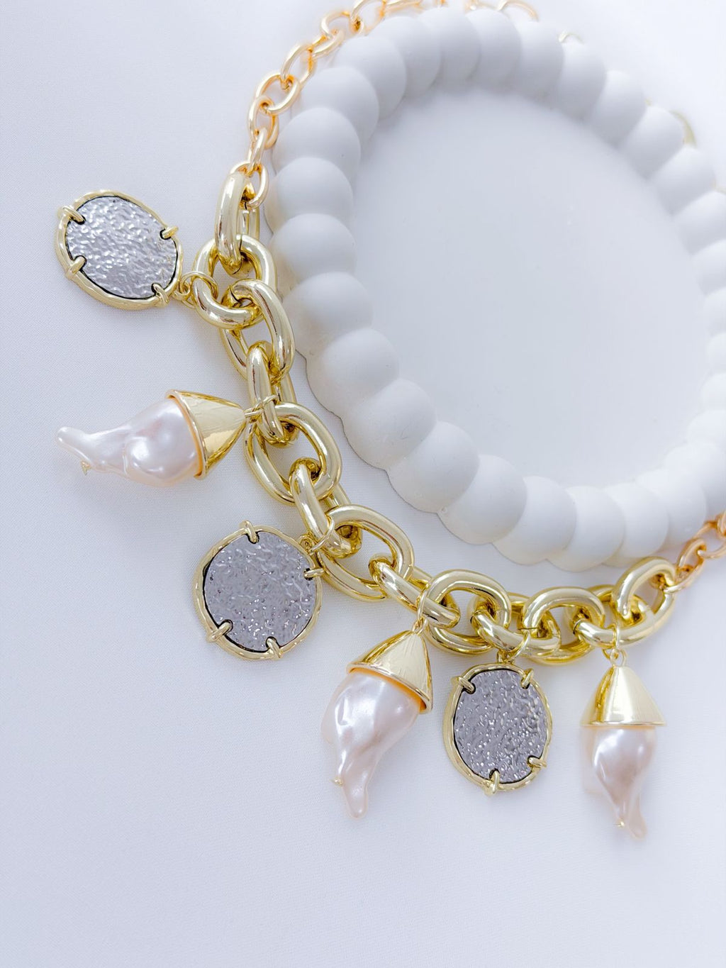 Collar Beaumont
