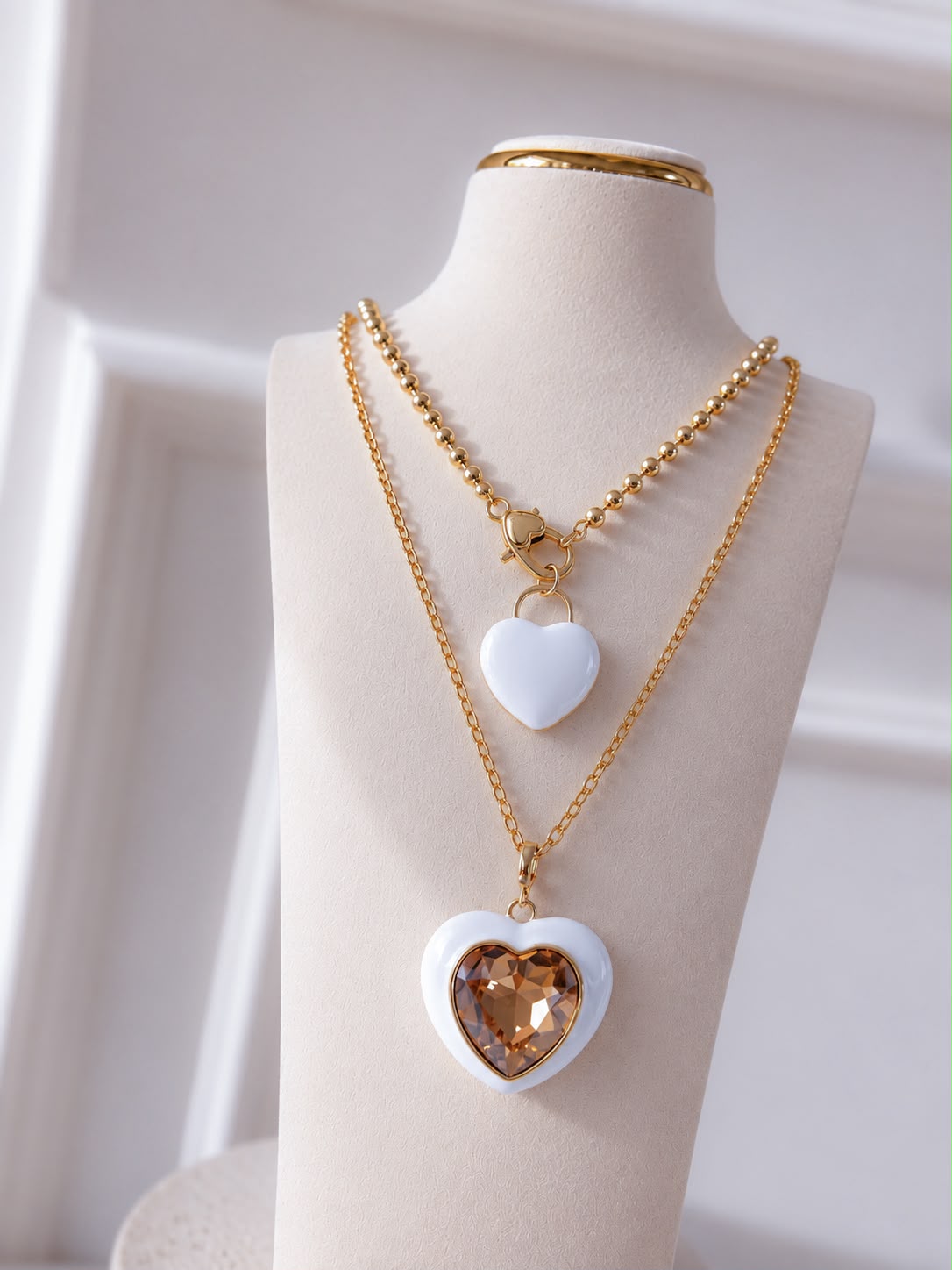 Collares Aniyah